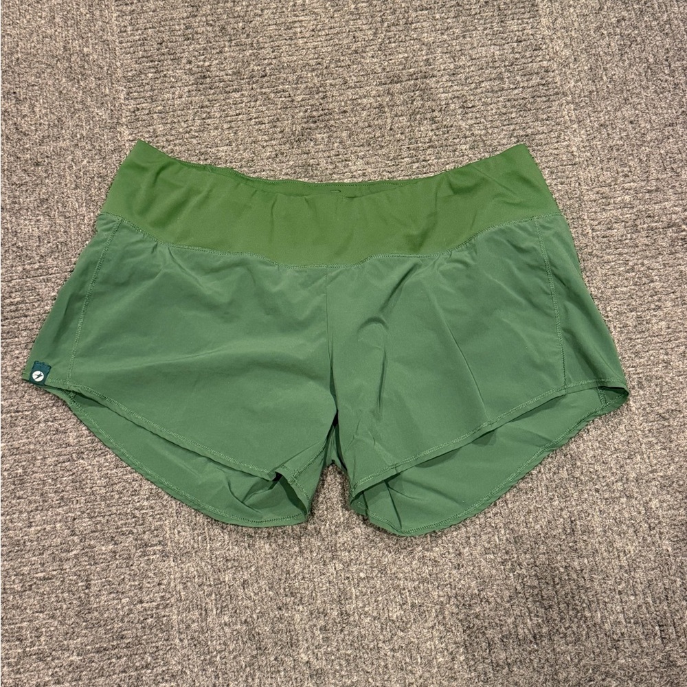 Oiselle Featherweight Roga Shorts - Lush  size 10